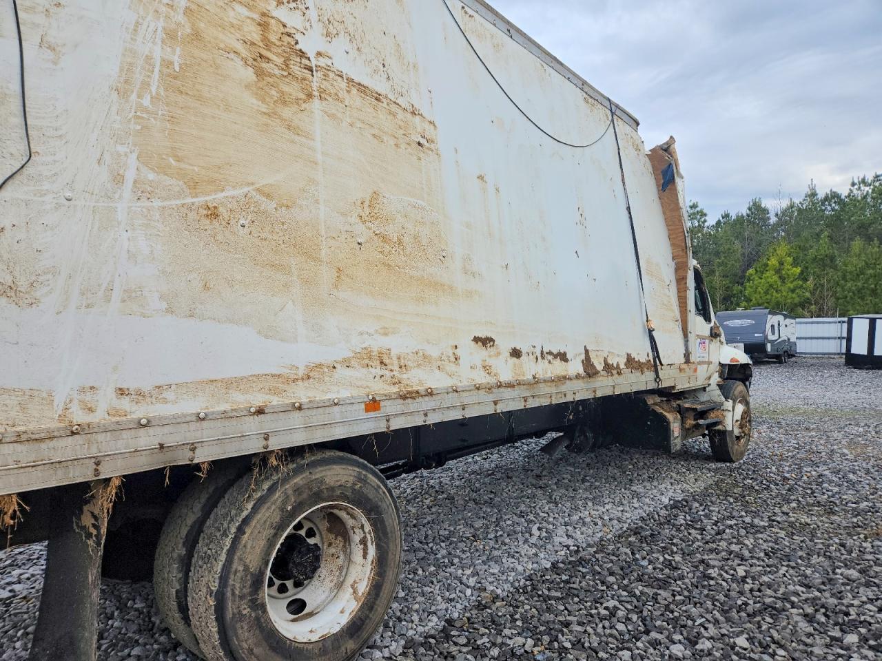 2022 International MV607 BOX Truck