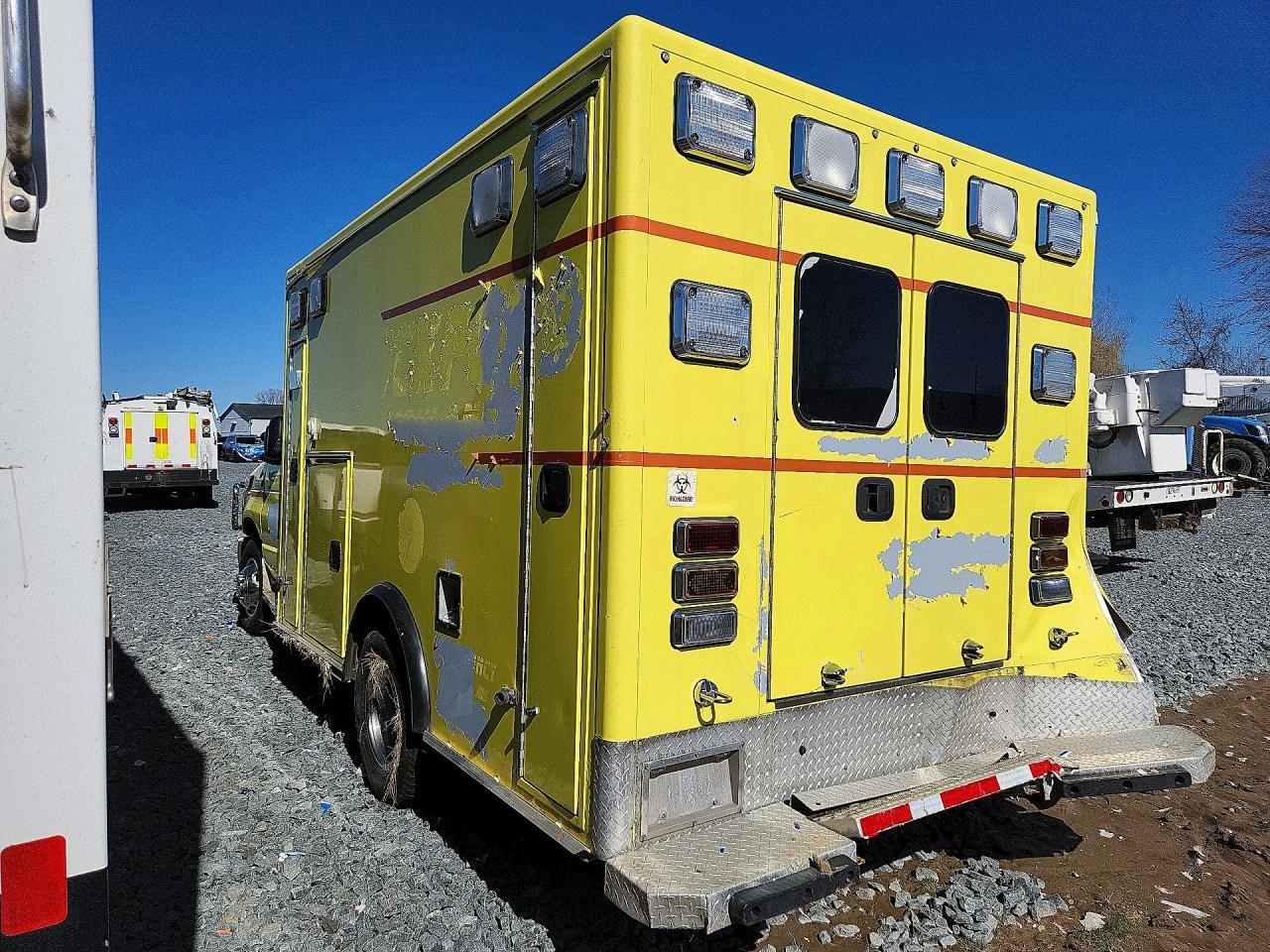 2015 Ford E350 Ambulance