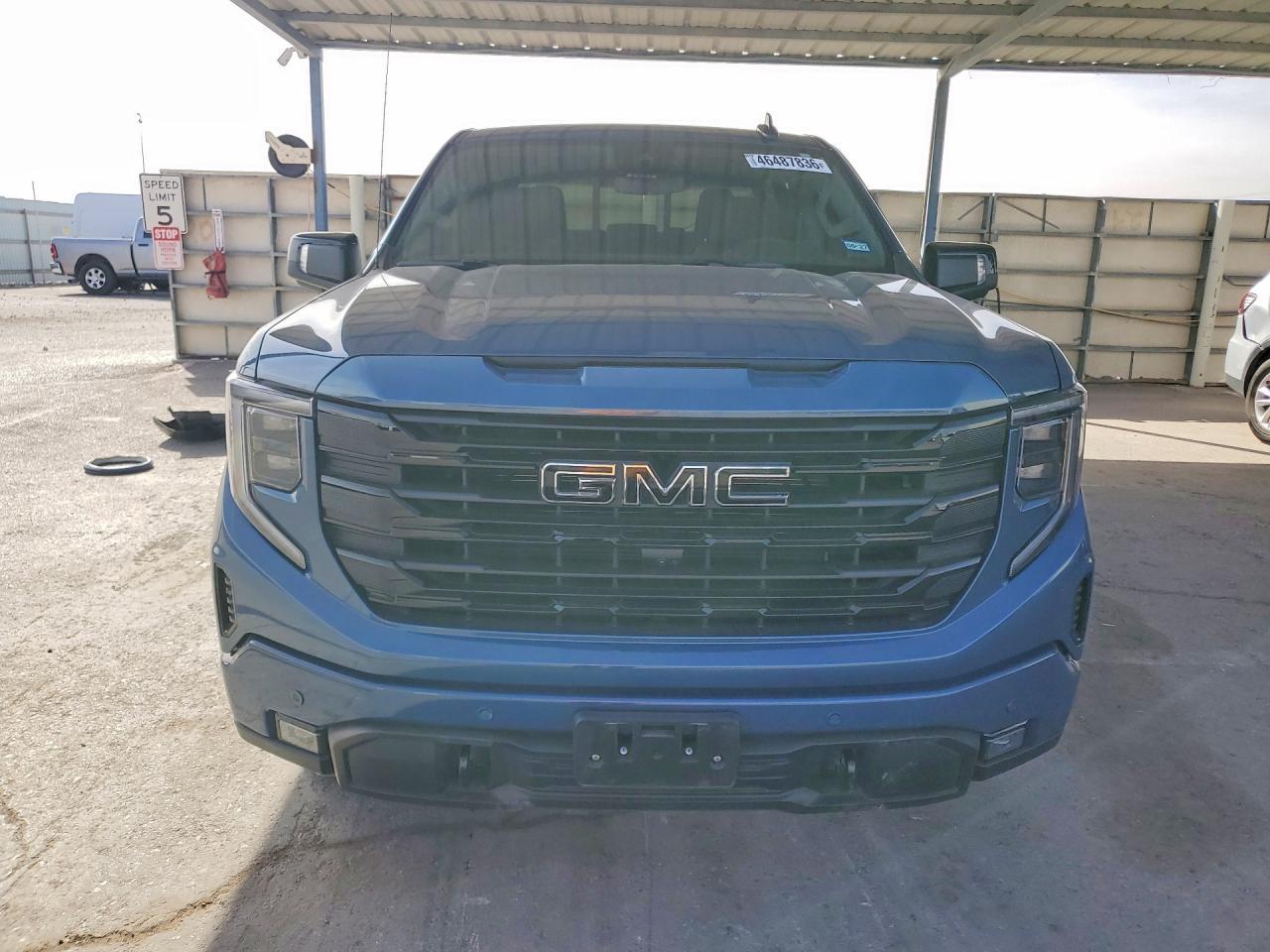 2025 GMC Sierra C1500 Elevation