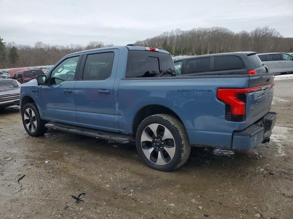 2023 Ford F150 Lightning pro