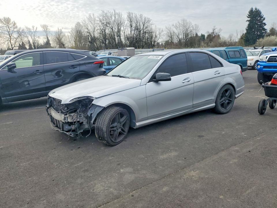 2013 Mercedes-Benz C 250