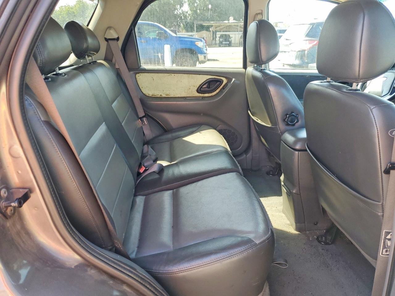 2003 Ford Escape xlt