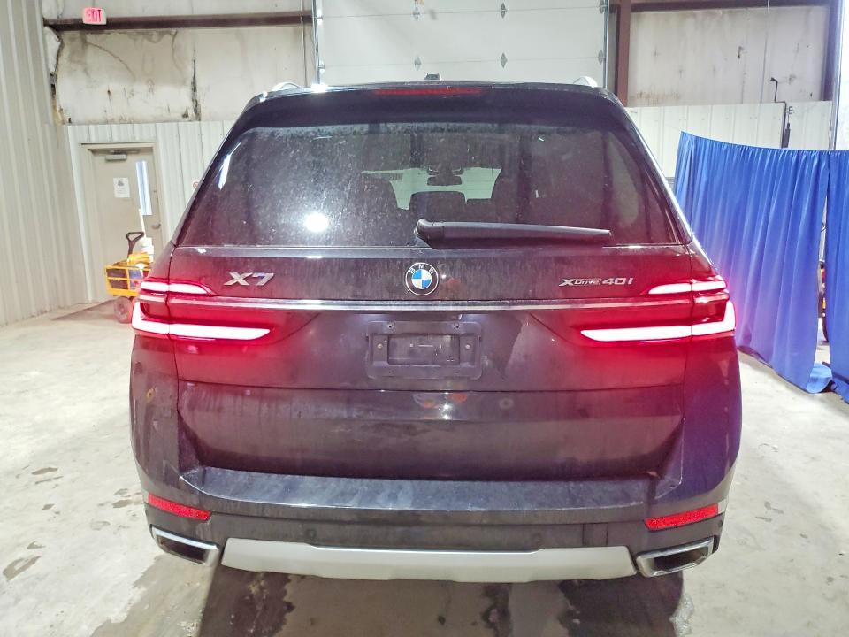 2025 BMW X7 Xdrive40i
