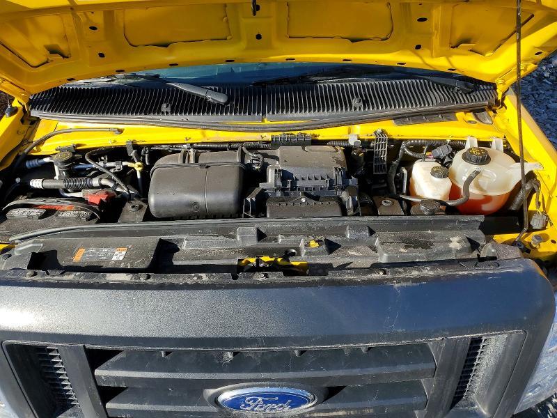 2022 Ford E350 BOX Truck