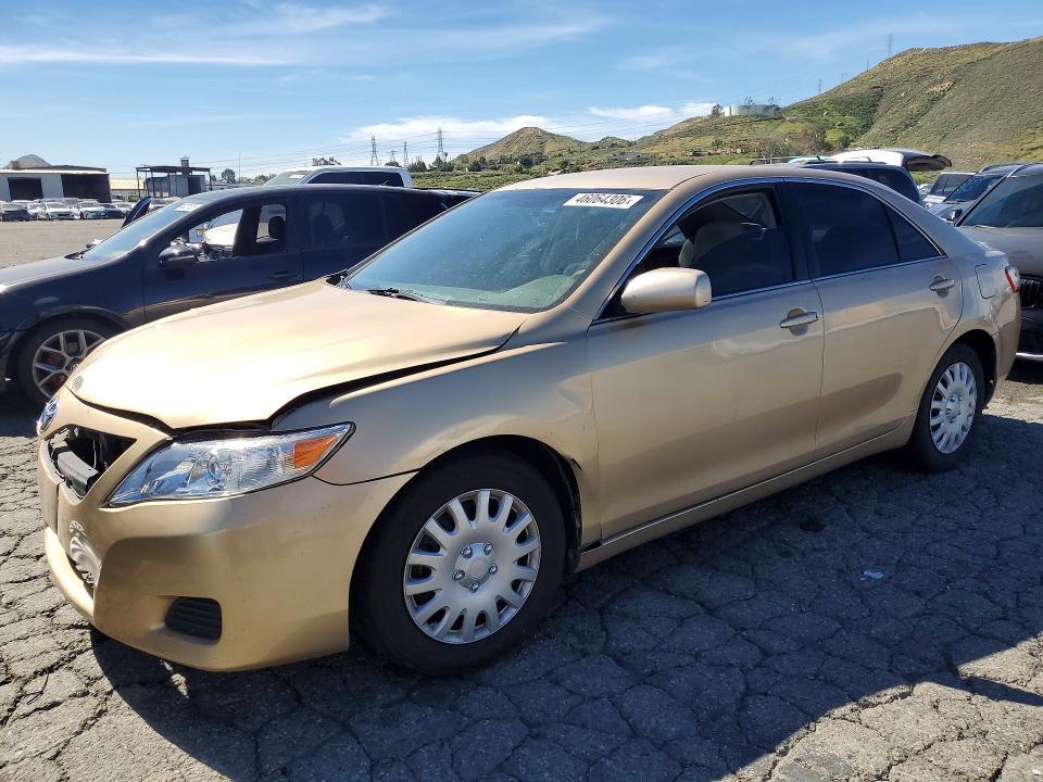 2010 Toyota Camry le