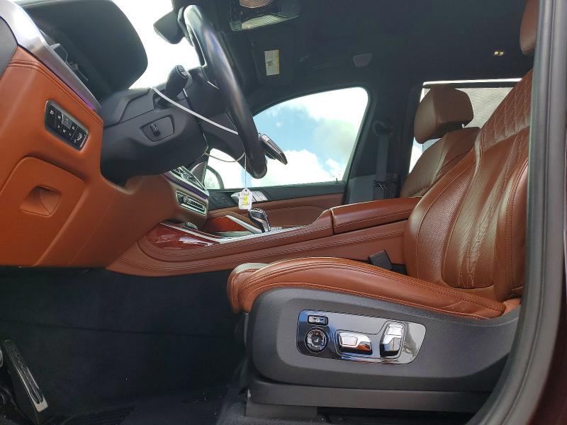 2021 BMW X7 Alpina XB7