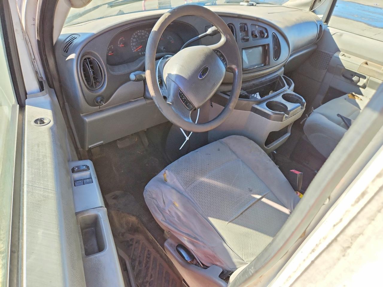 2003 Ford Econoline E350 Super Duty Wagon