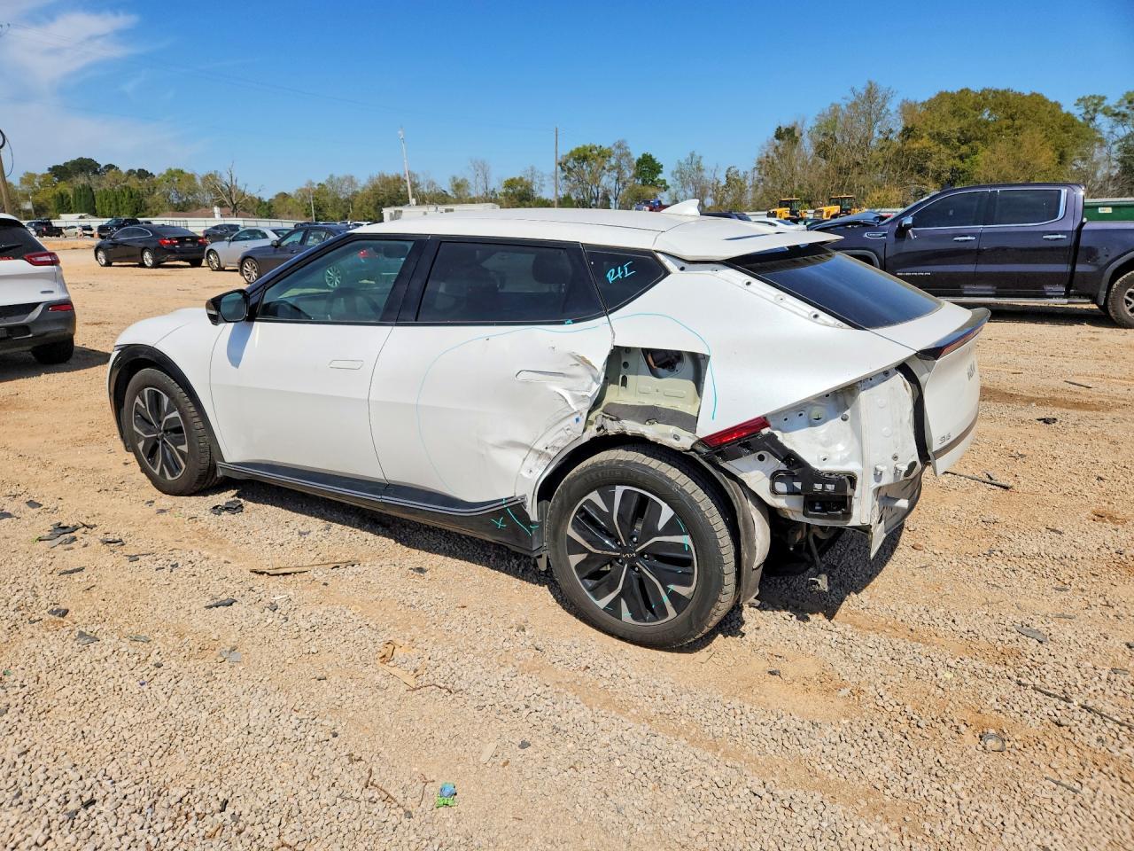 2022 KIA EV6 Wind