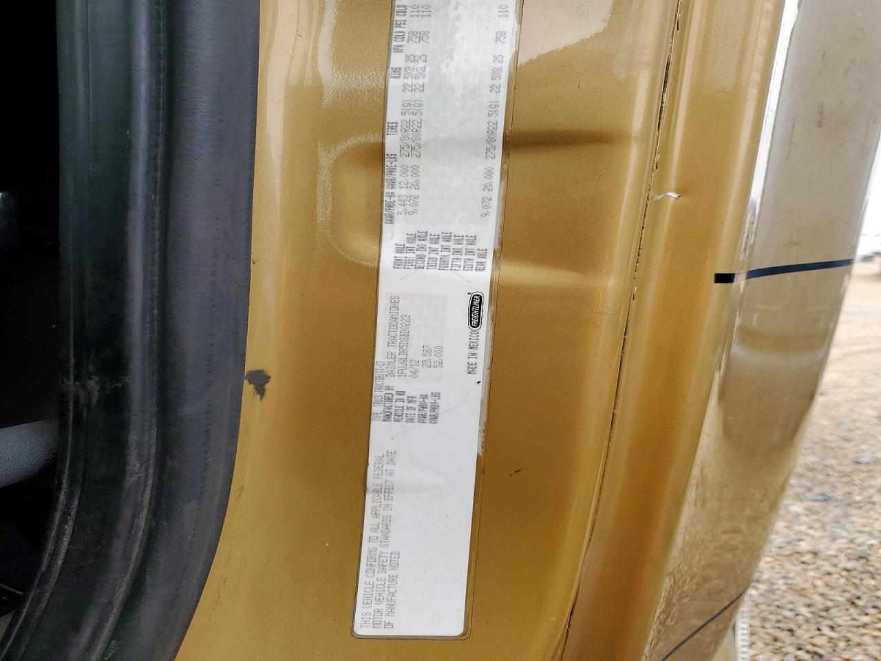 2013 Freigliner 2013 Freightliner Cascadia Semi Truck