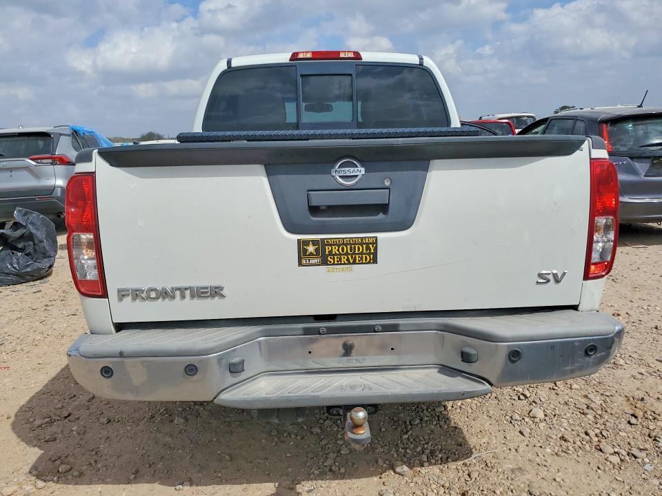 2016 Nissan Frontier SV