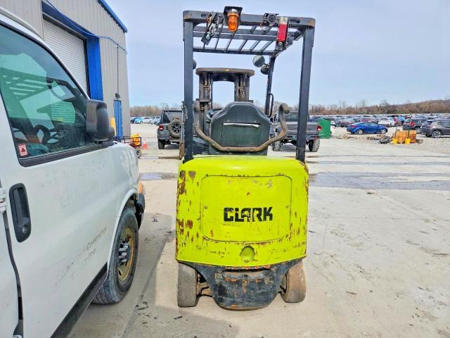 1999 Clark Forklift 1999 Clark ECG20 Forklift