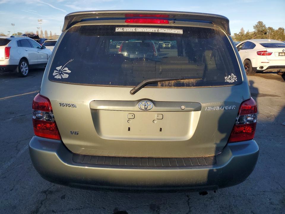 2005 Toyota Highlander Base