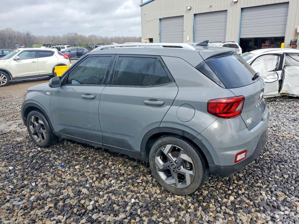 2022 Hyundai Venue sel