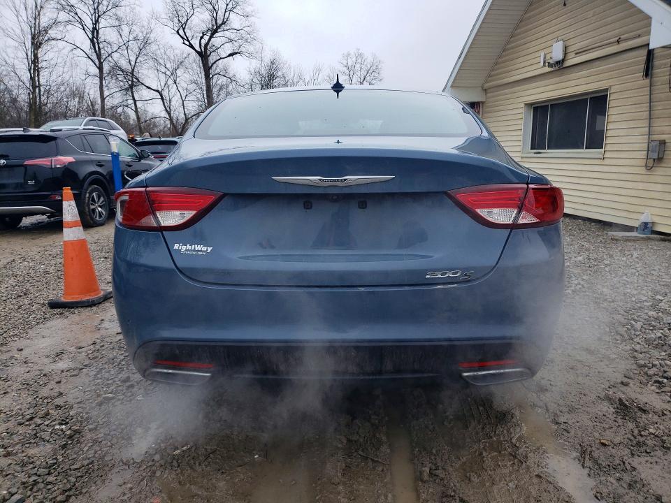 2015 Chrysler 200 s