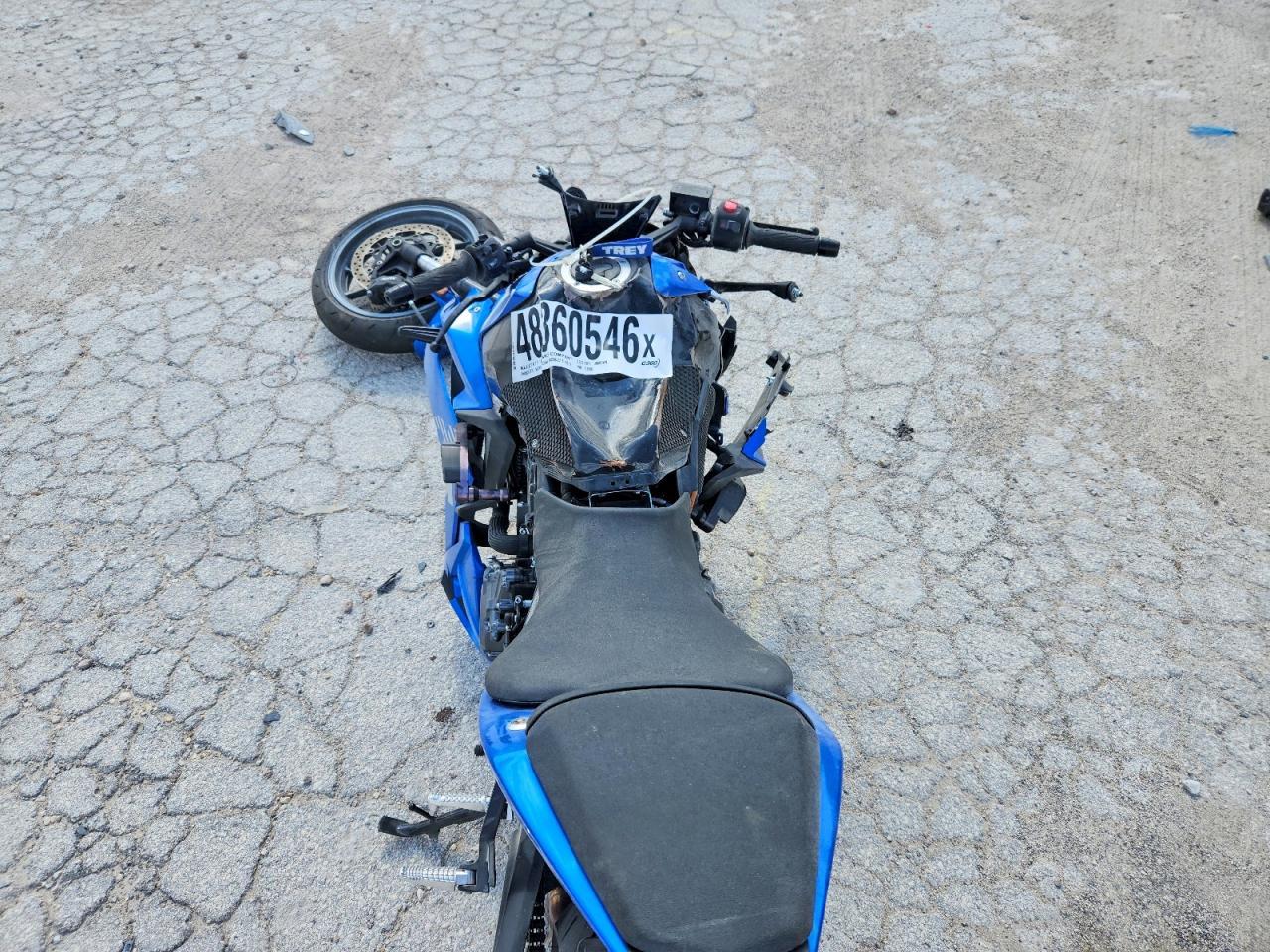 2025 Suzuki GSX800 F
