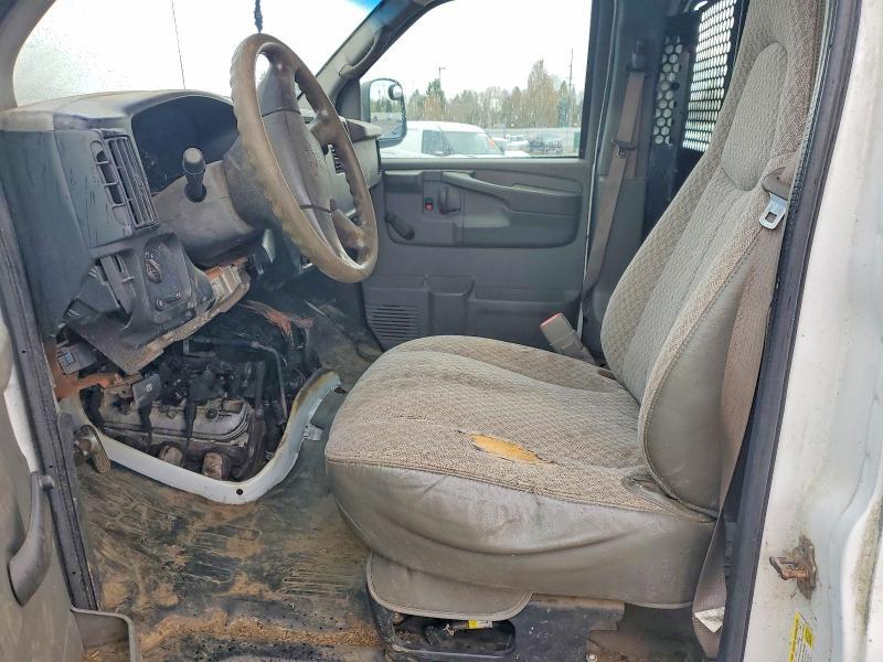 2006 Chev Rolet Express 3500 Delivery van