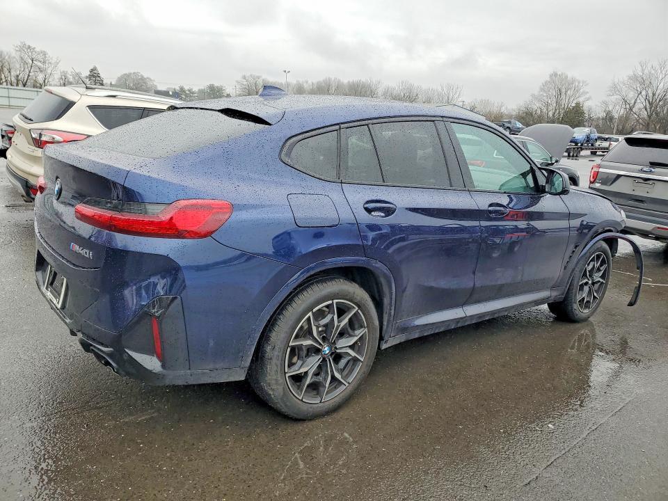 2025 BMW X4 M40i