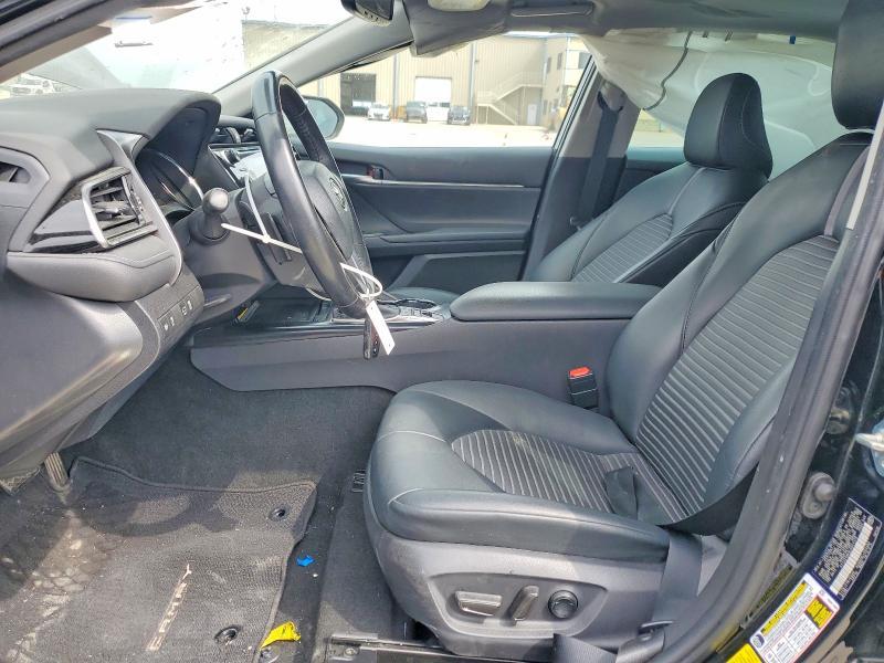 2020 Toyota Camry Hybrid se