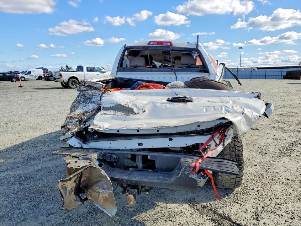 2017 Toyota Tundra SR5