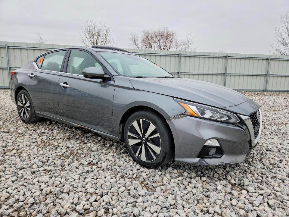 2019 Nissan Altima sl