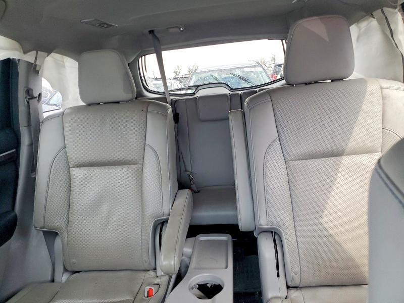 2016 Toyota Highlander Limited Platinum