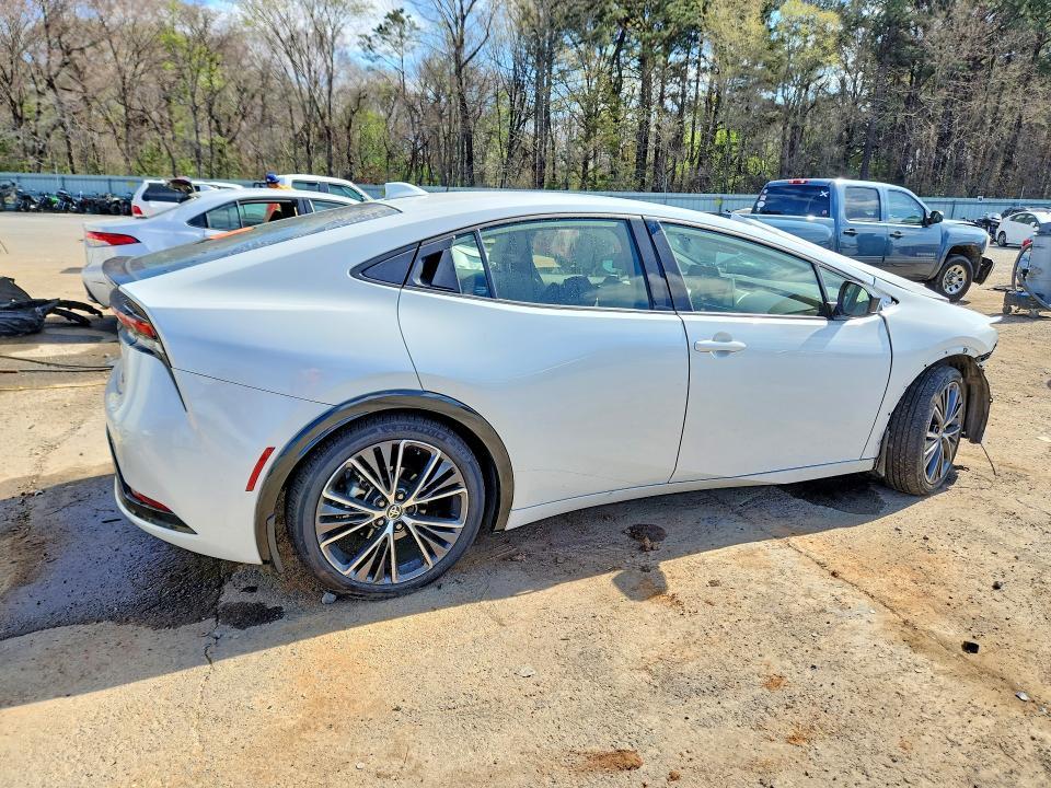 2023 Toyota Prius xle