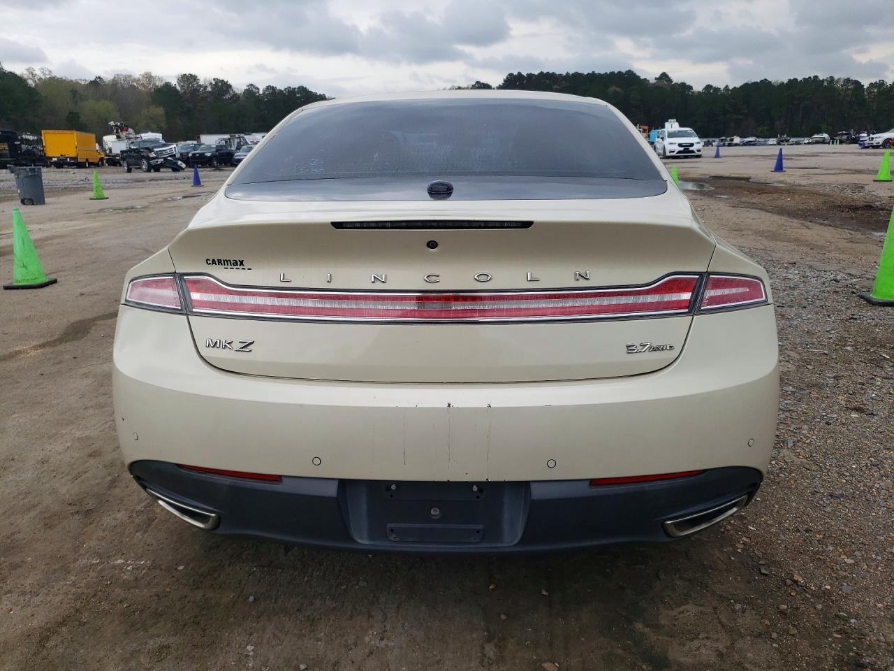 2014 Lincoln MKZ