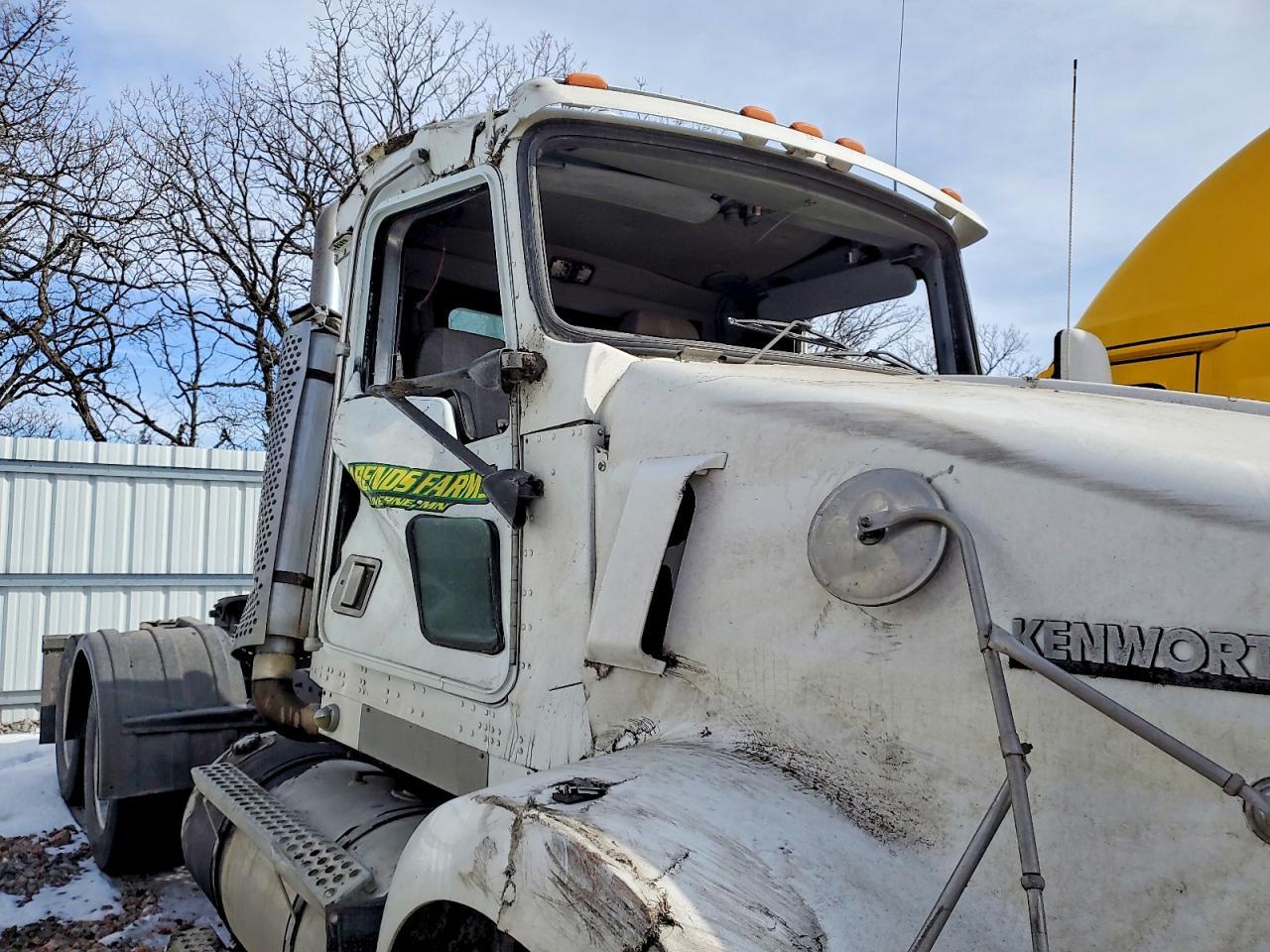 2000 Kenworth Construction T800