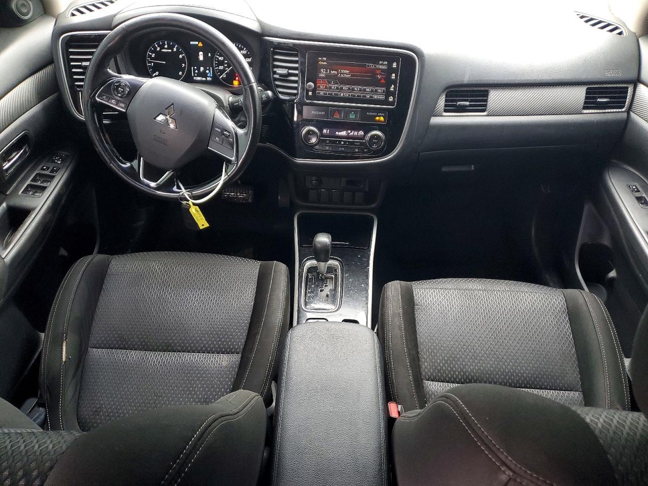2017 Mitsubishi Outlander se