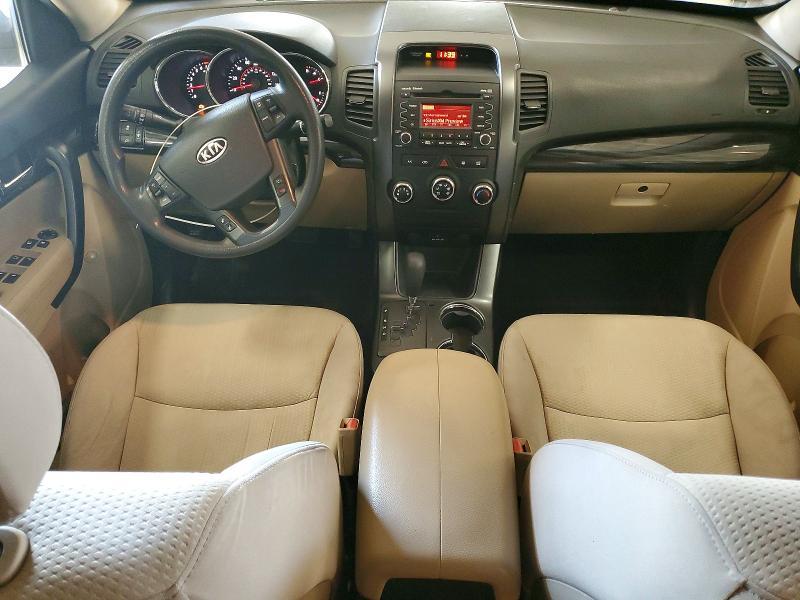 2011 KIA Sorento lx