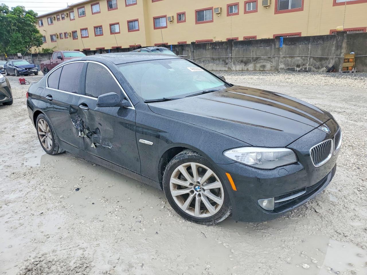 2013 BMW 528 xi