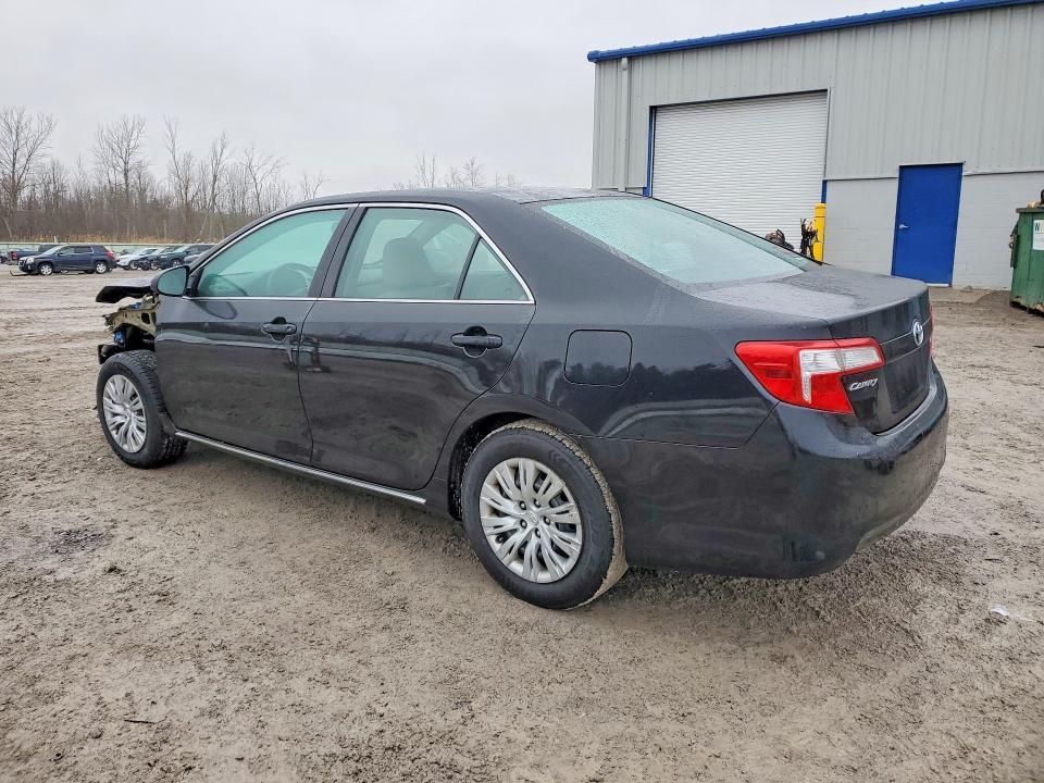 2013 Toyota Camry le