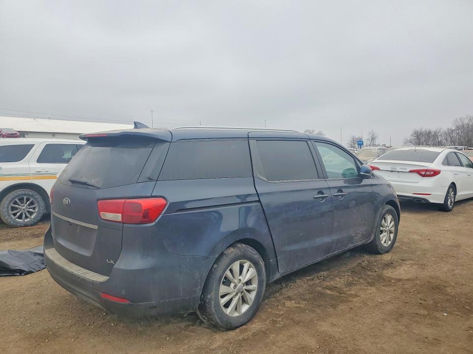 2016 KIA Sedona lx