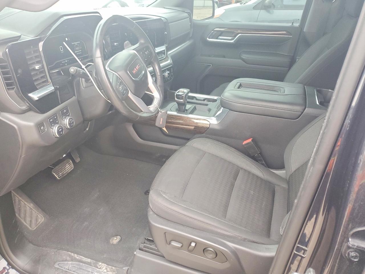 2022 GMC Sierra K1500 Elevation