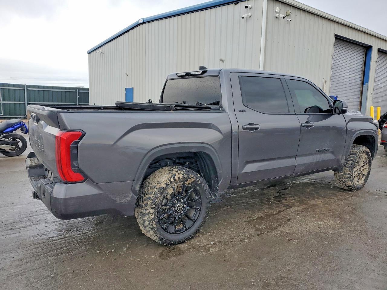 2022 Toyota Tundra SR5