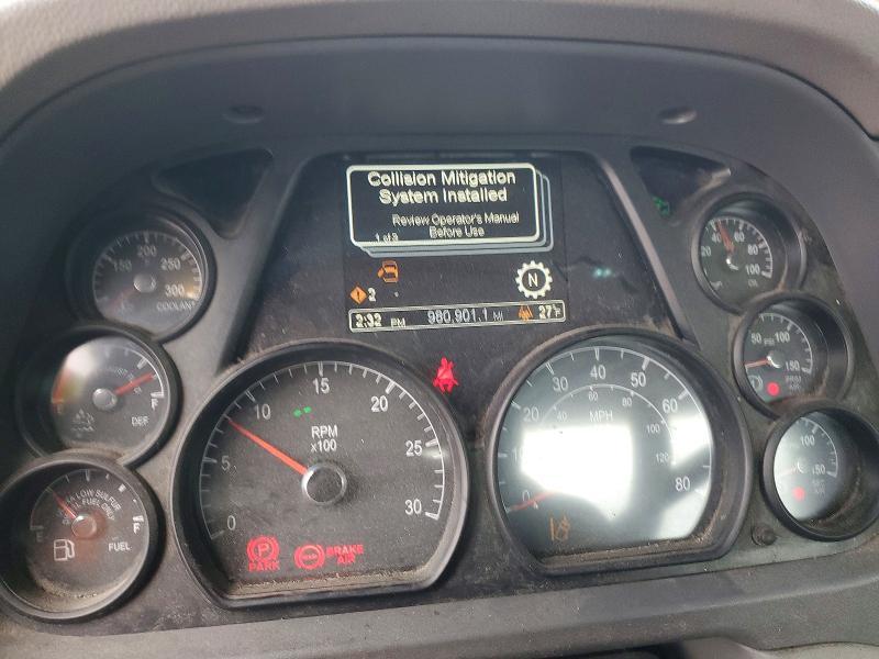 2016 Peterbilt 579 Semi Truck