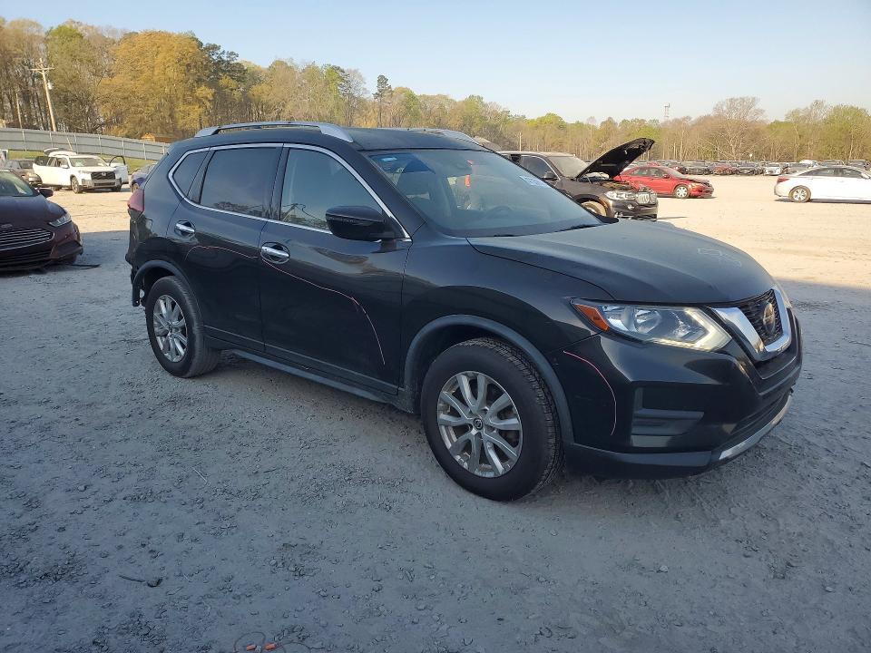 2019 Nissan Rogue sv