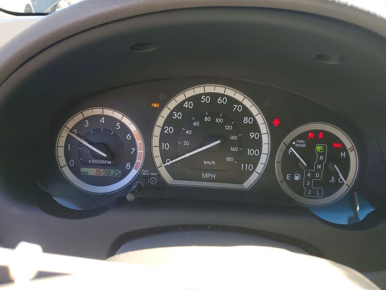 2005 Toyota Sienna ce 8 Passenger