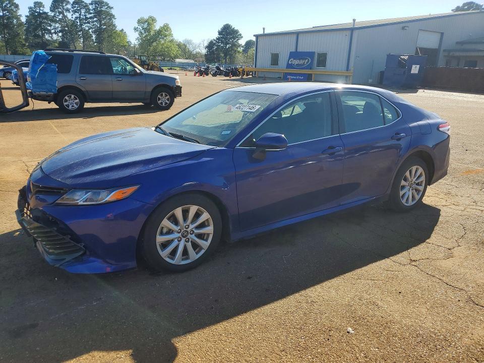 2018 Toyota Camry le