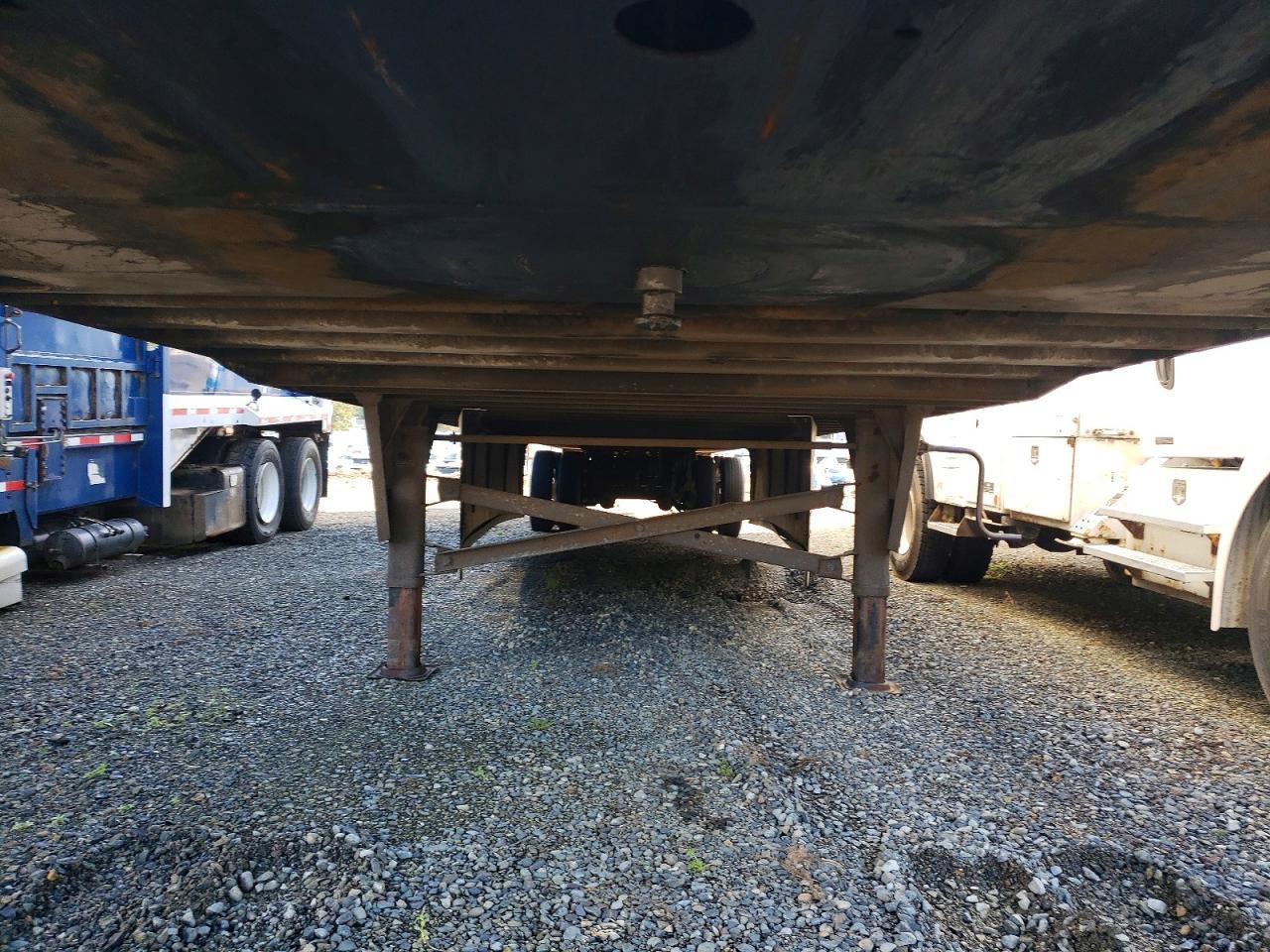 2015 Utility VS2DX DRY Van Trailer