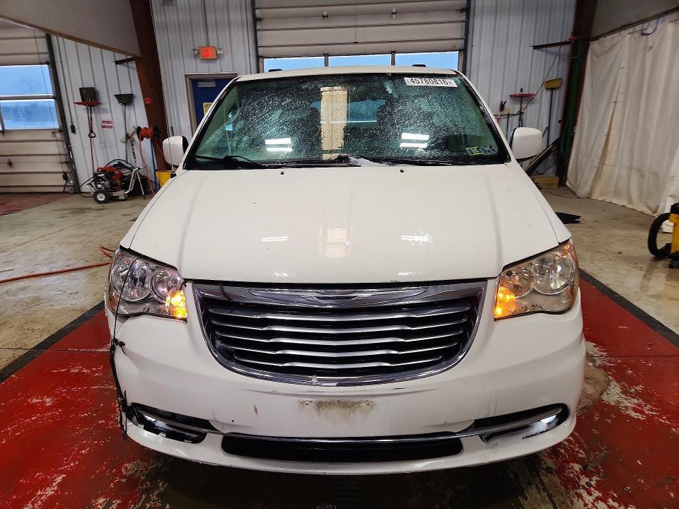 2013 Chrysler Town & Country Touring