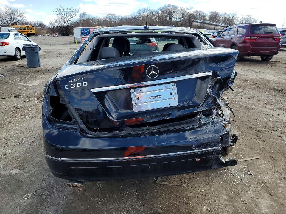 2011 Mercedes-Benz C300