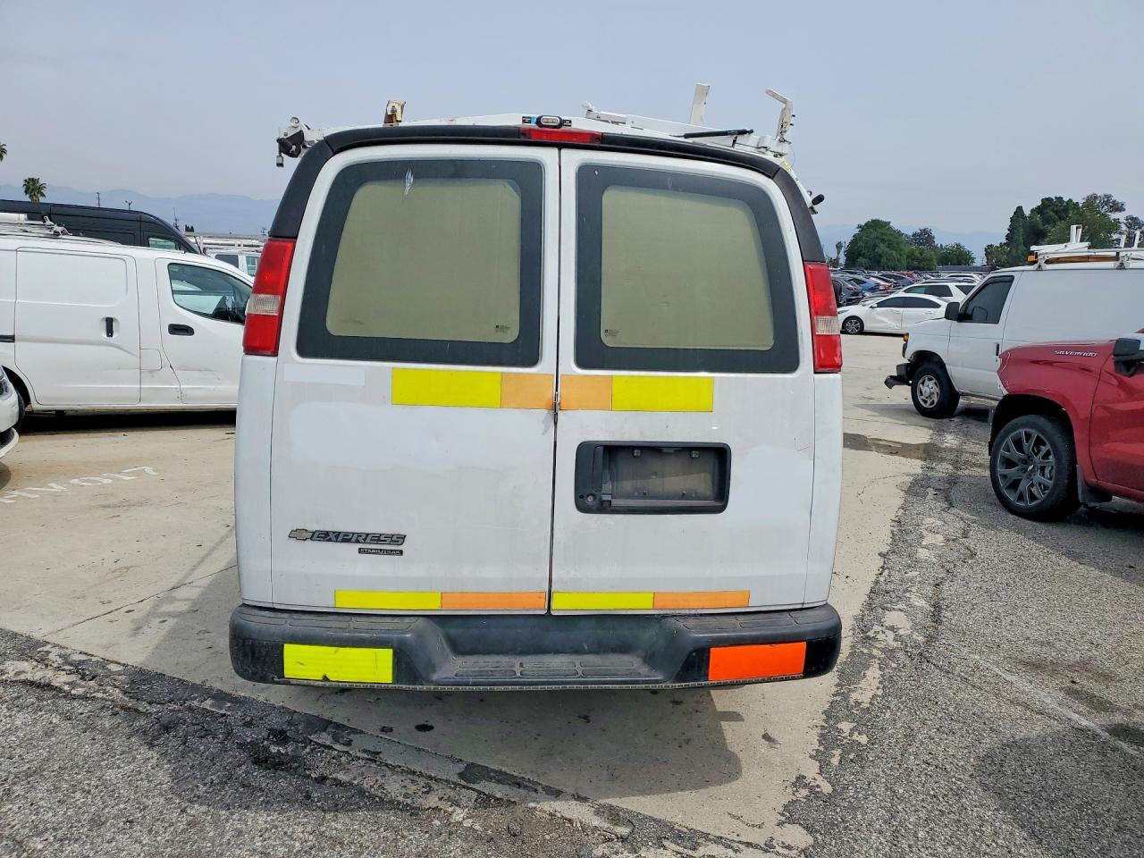 2016 Chev Rolet Express 2500 Cargo Utility / Service Van