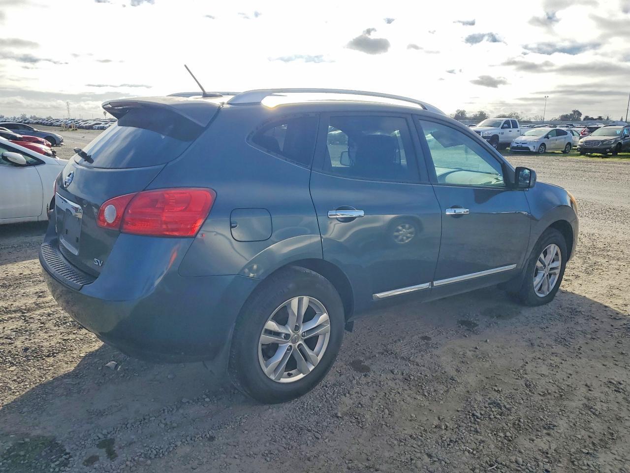 2012 Nissan Rogue s