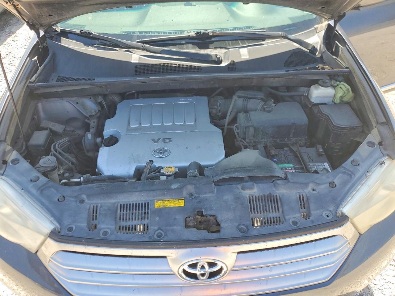2012 Toyota Highlander Base
