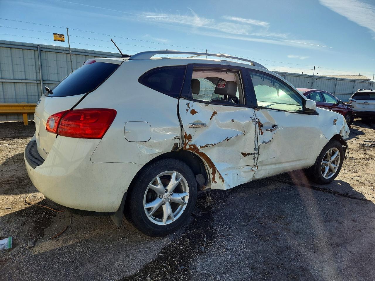 2010 Niss Rogue
