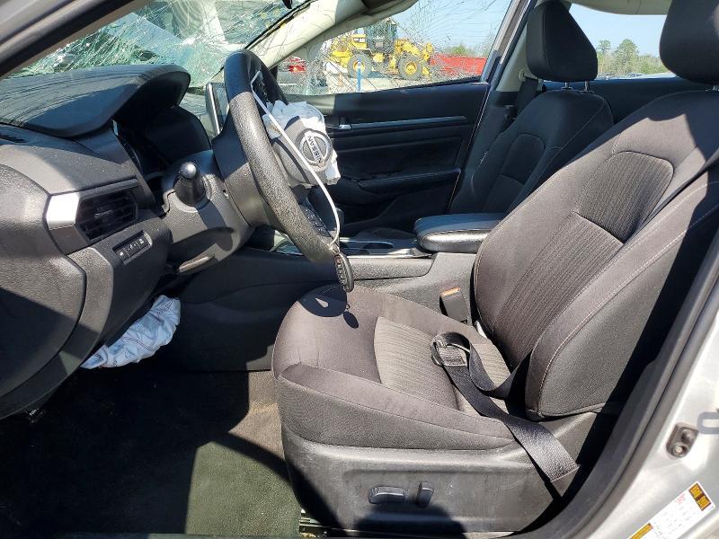 2022 Nissan Altima sv