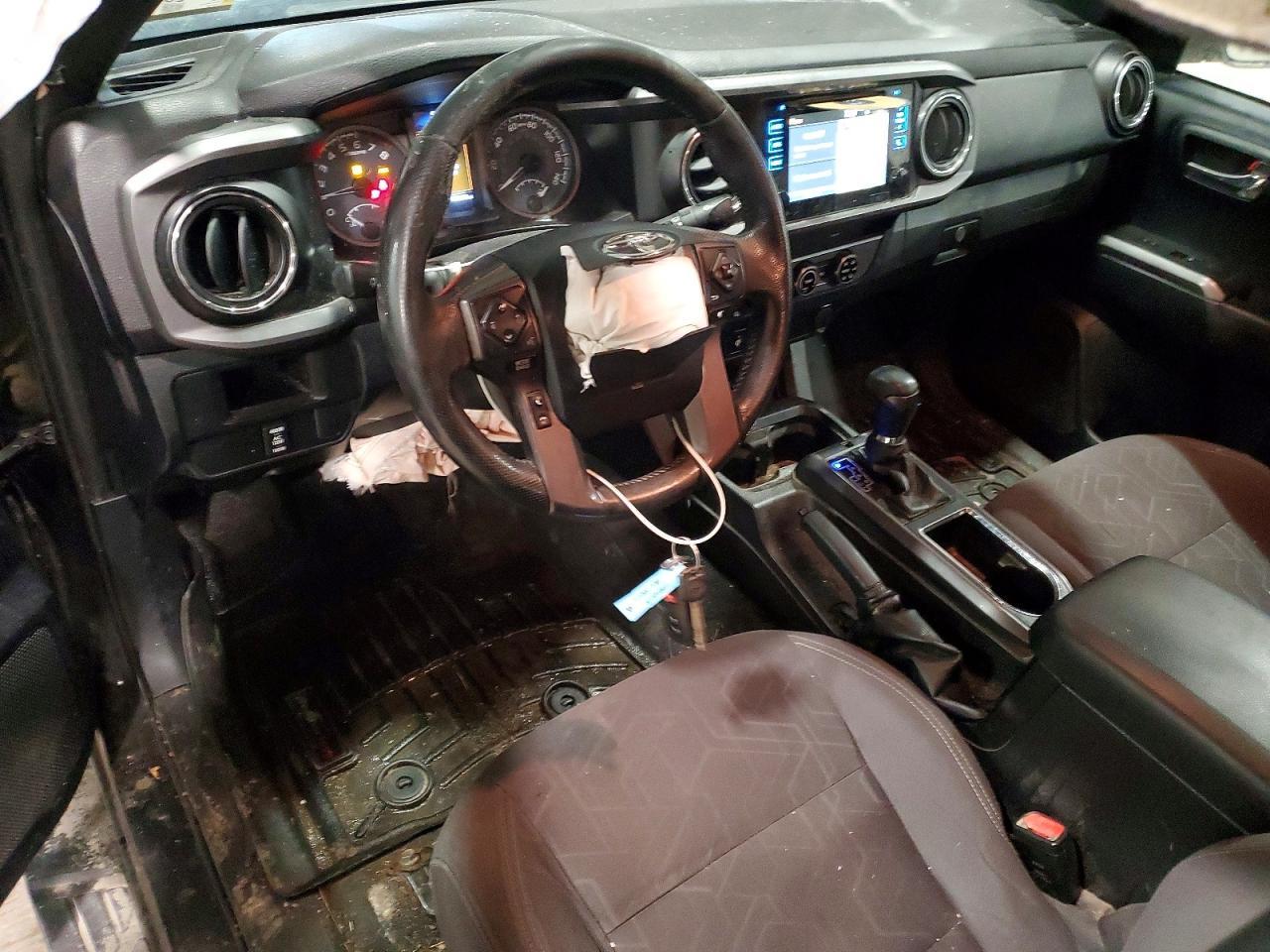 2016 Toyota Tacoma TRD Sport