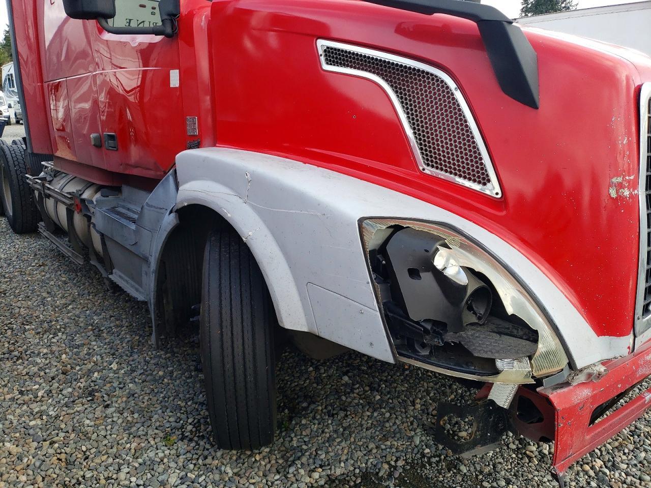 2013 Volvo VN VNL