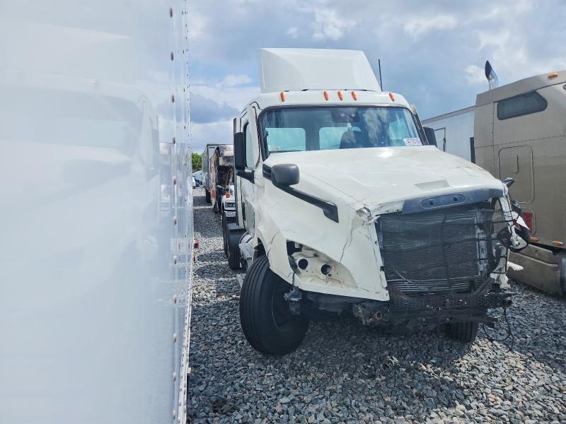 2022 Freigliner 2022 Freightliner Cascadia 126 day cab Semi Truck